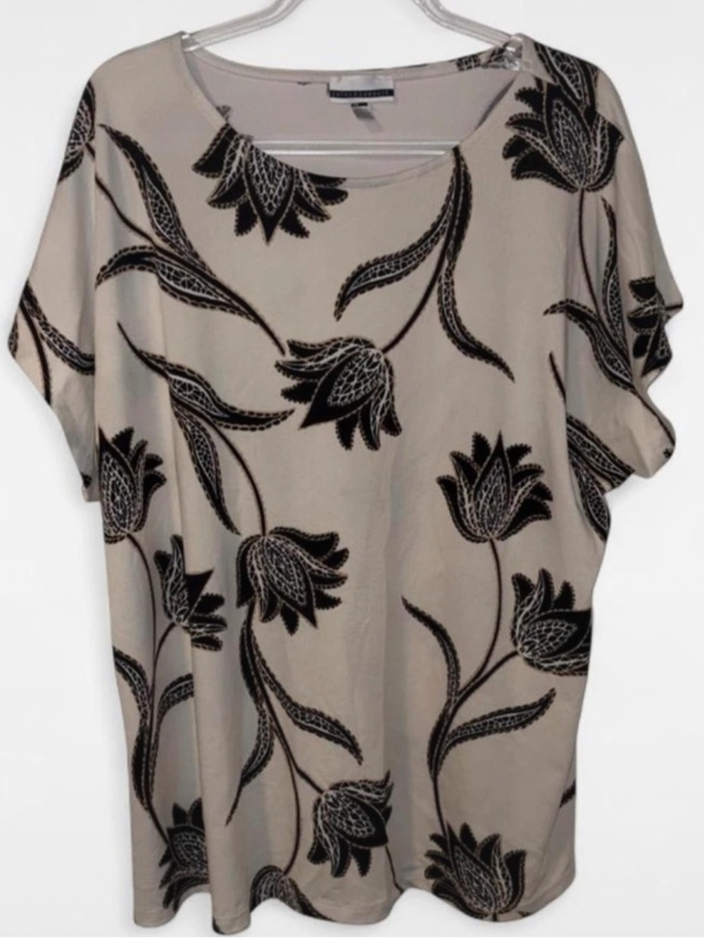 Jules & Leopold Taupe and Black Floral Dolman Sleeve Top